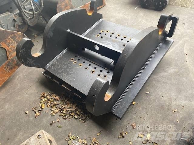 CAT CW70 kopplaat Куки