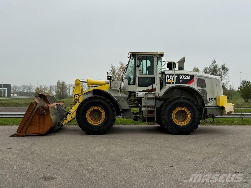 CAT 972M XE Колесни товарачи