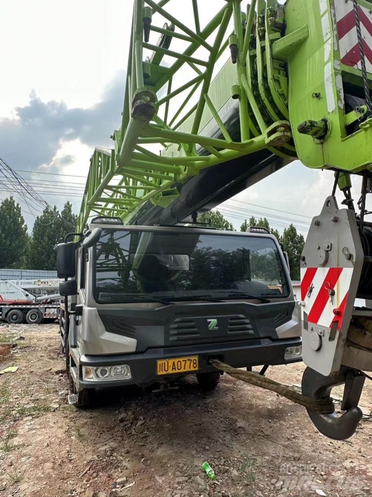 Zoomlion ZTC700 Всъдеходни кранове