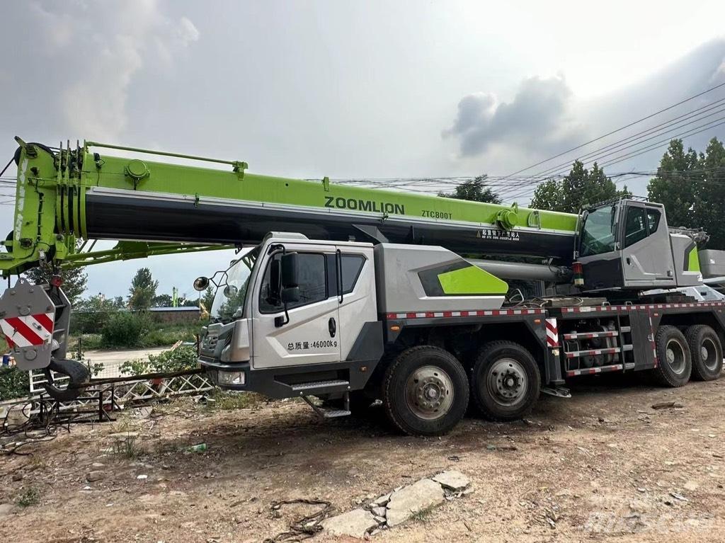 Zoomlion ZTC700 Всъдеходни кранове
