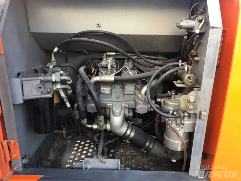 Hitachi ZX 210 LC-3 Верижен екскаватор