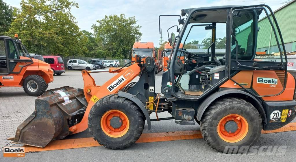 Komatsu WA 70-7 Колесни товарачи