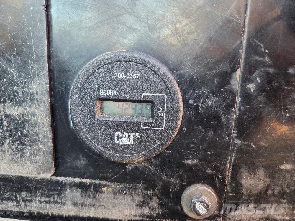 CAT 308E Средни екскаватори 7т - 12т