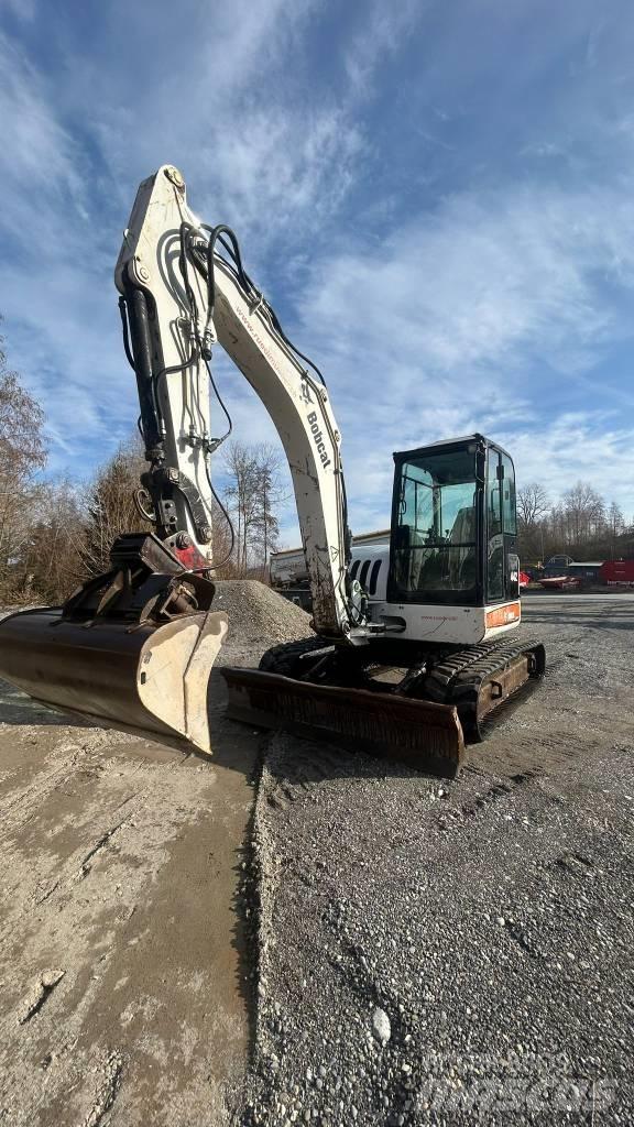 Bobcat 442 B Средни екскаватори 7т - 12т