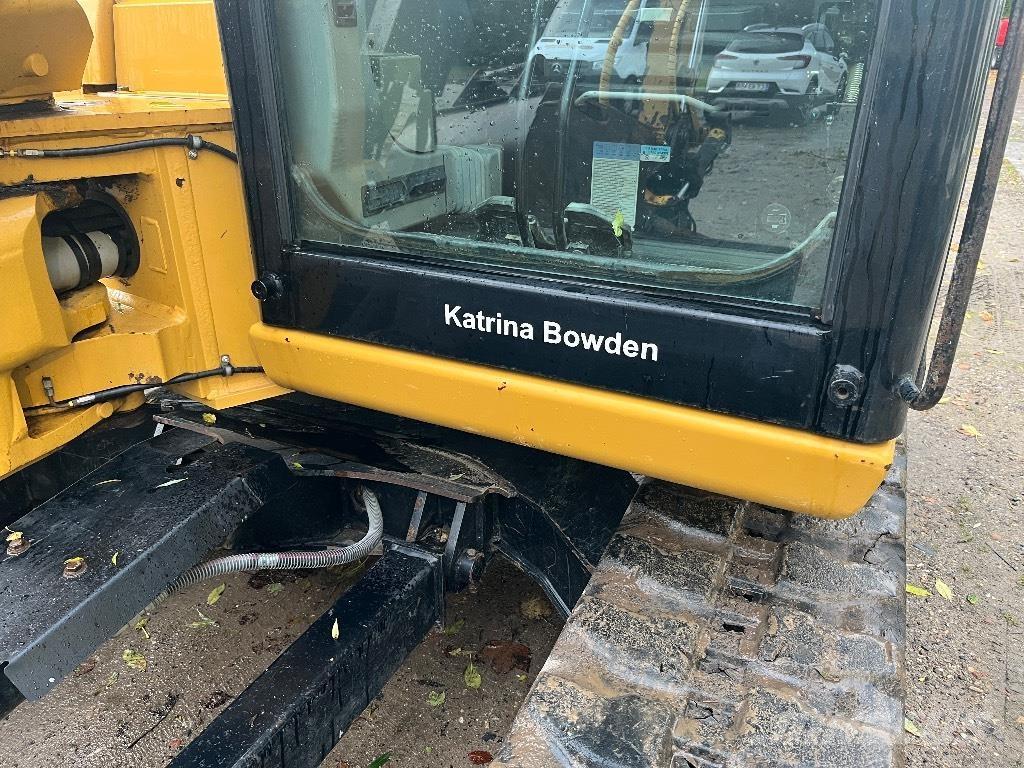 CAT 308 E 2 CR Средни екскаватори 7т - 12т