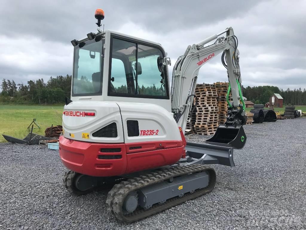 Takeuchi TB235-2 Мини екскаватори < 7 т