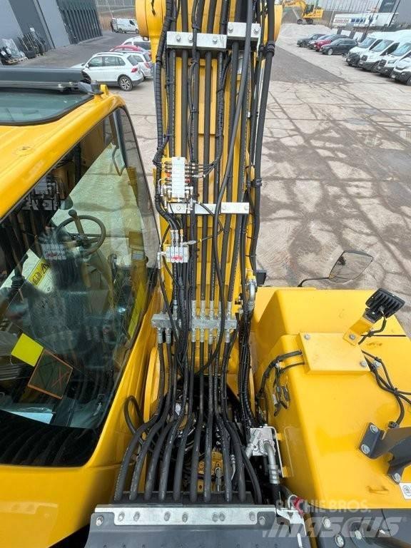 Komatsu PW160-11 Колесни екскаватори