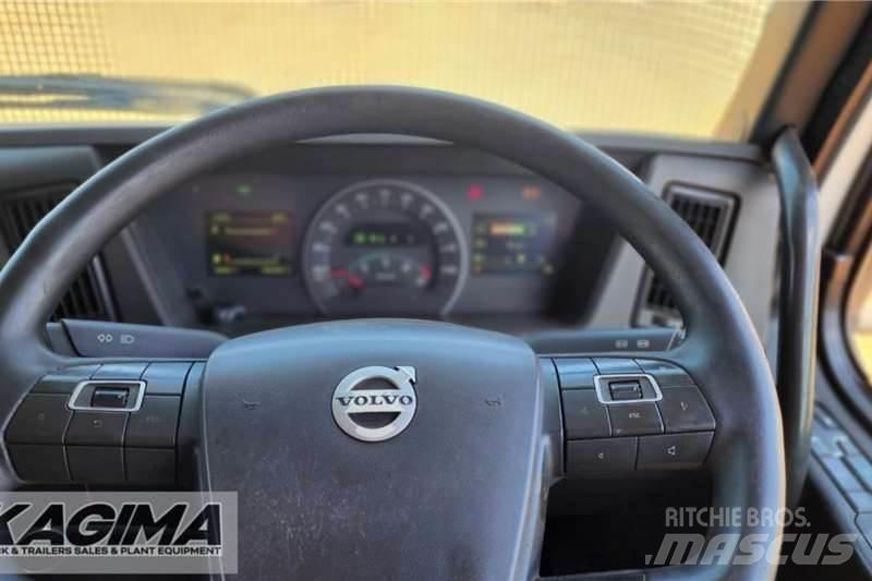 Volvo FMX 440 Други
