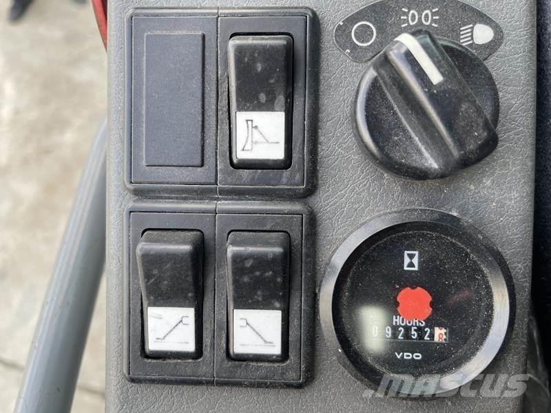 Volvo EW 140 B Колесни екскаватори