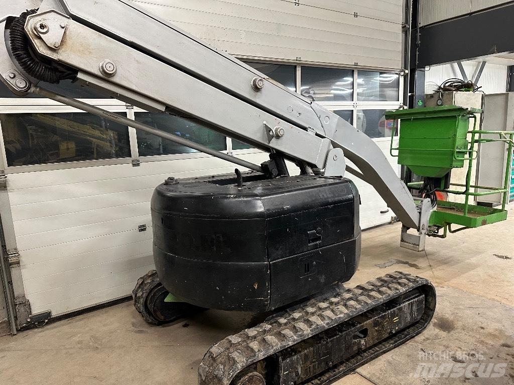 Hitachi HX 64 B Телескопични повдигачи

