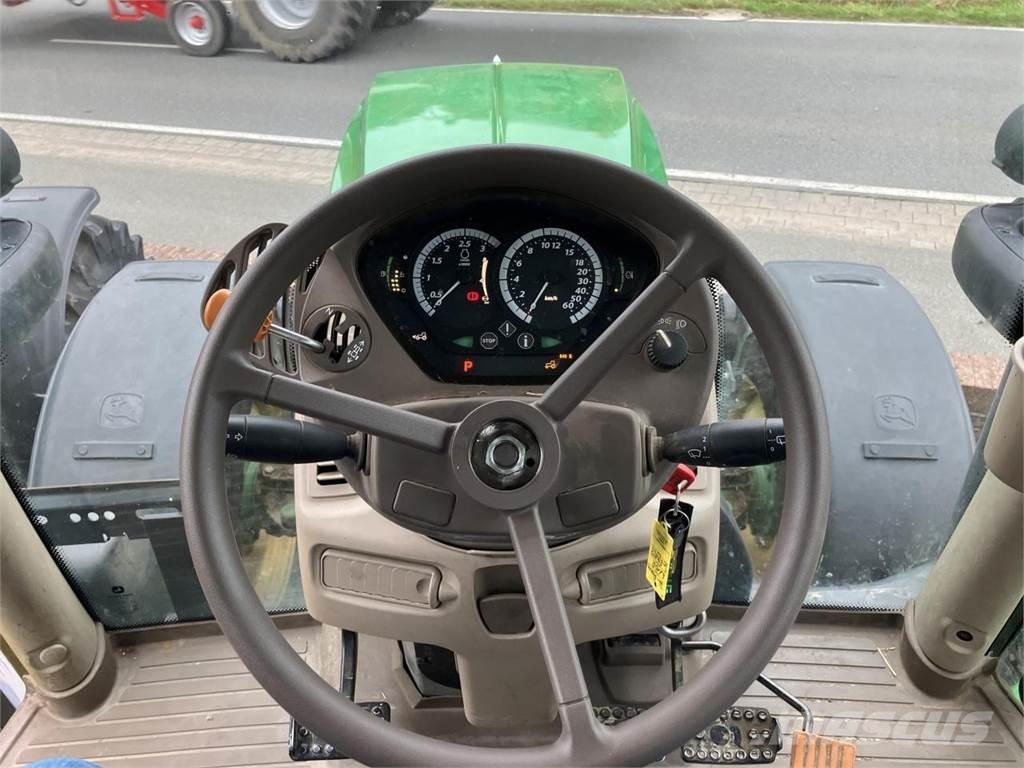 John Deere 6110R Трактори