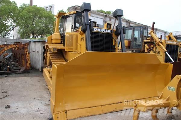 CAT D 7 R Верижни булдозери
