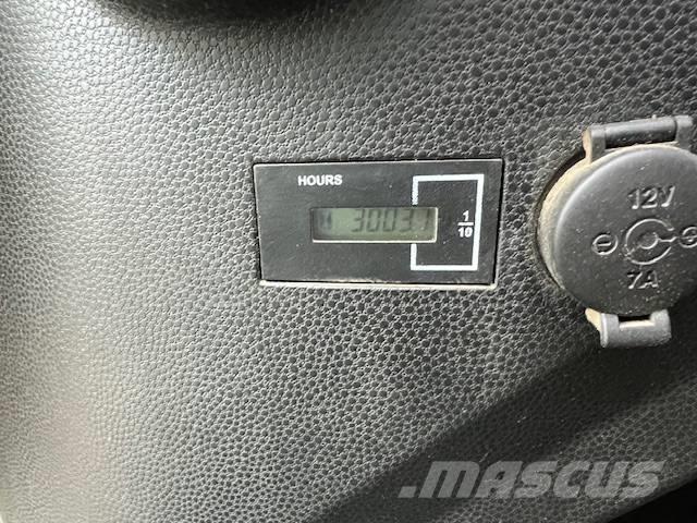 Bobcat E 57 W Колесни екскаватори