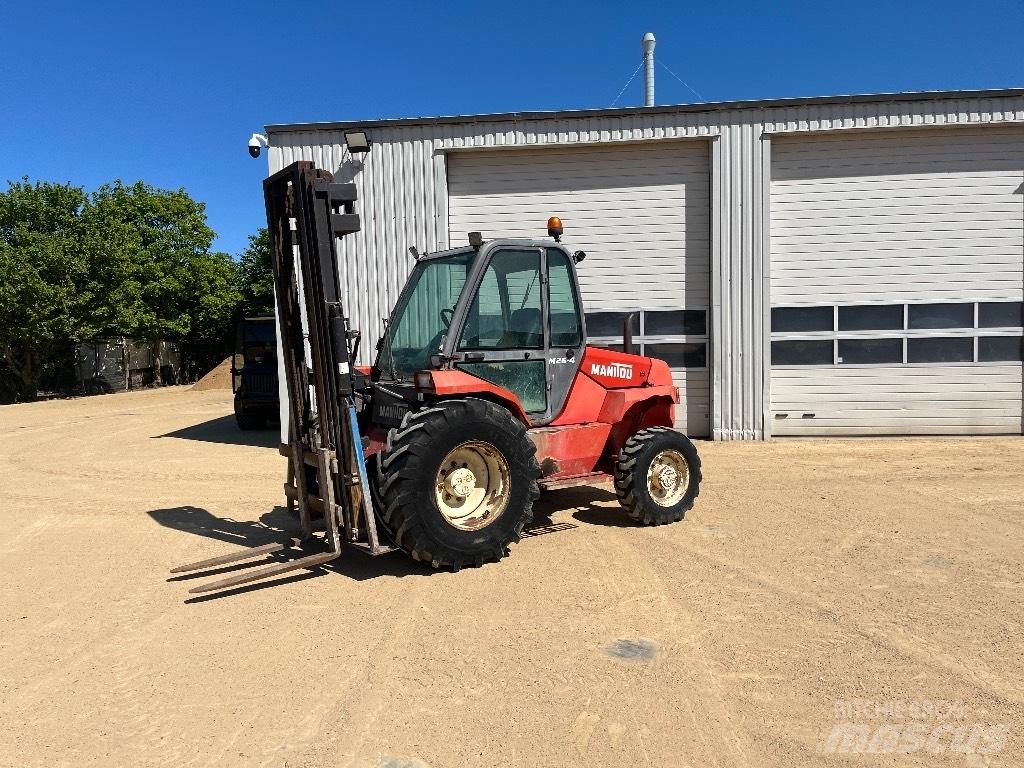 Manitou M 26.4 Камиони за херавни местности