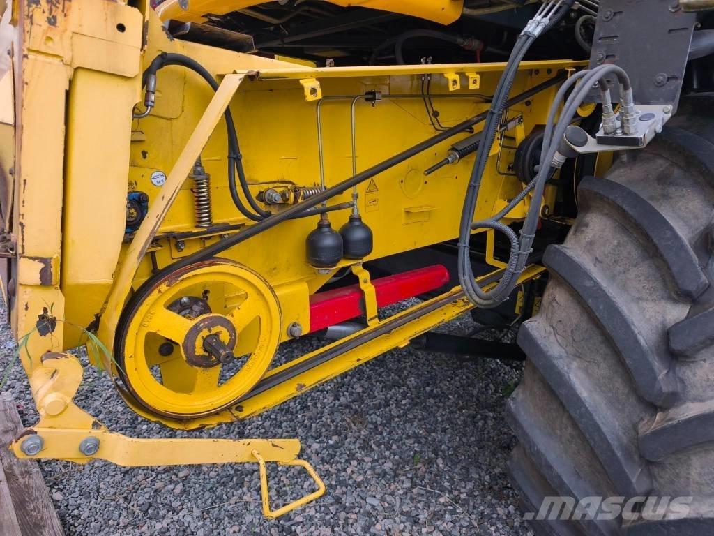 New Holland CS 6080 Комбайни