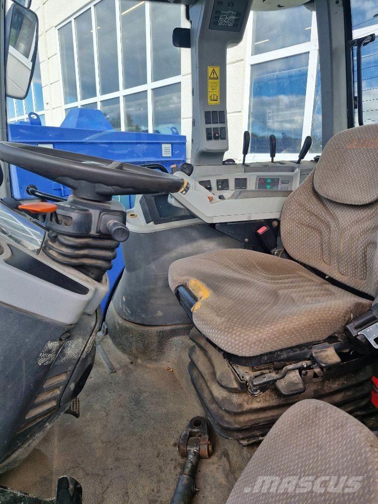 CLAAS Arion 640 Трактори