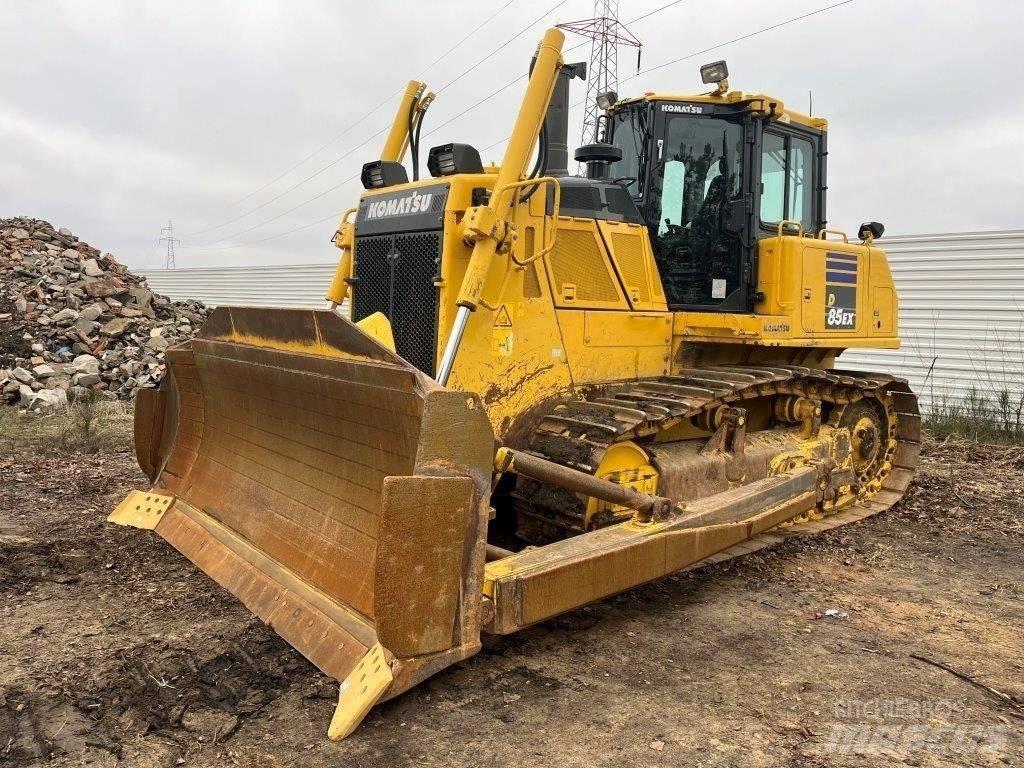 Komatsu D85EX-18 Верижни булдозери
