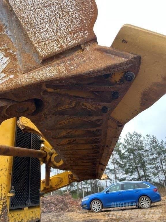 Komatsu D85EX-18 Верижни булдозери
