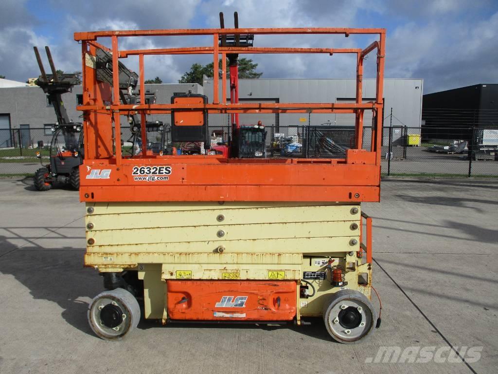 JLG 2632 ES  (081) Ножични работни платформи