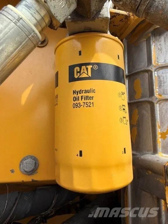 CAT 320CL Верижен екскаватор
