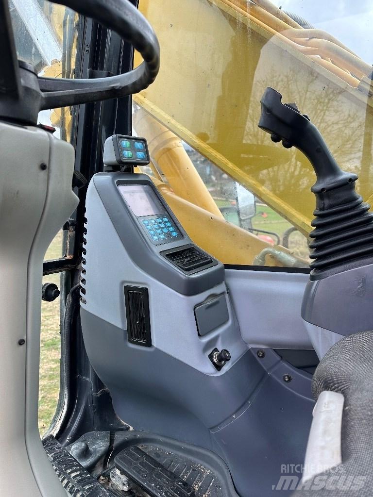 Komatsu PW 160-7E0 Колесни екскаватори
