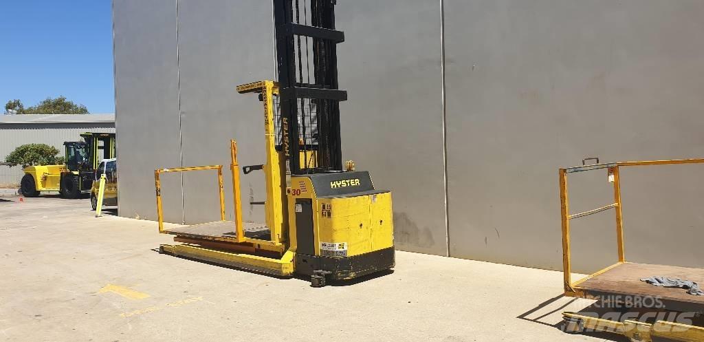 Hyster R30XMF2 Страничен товарач