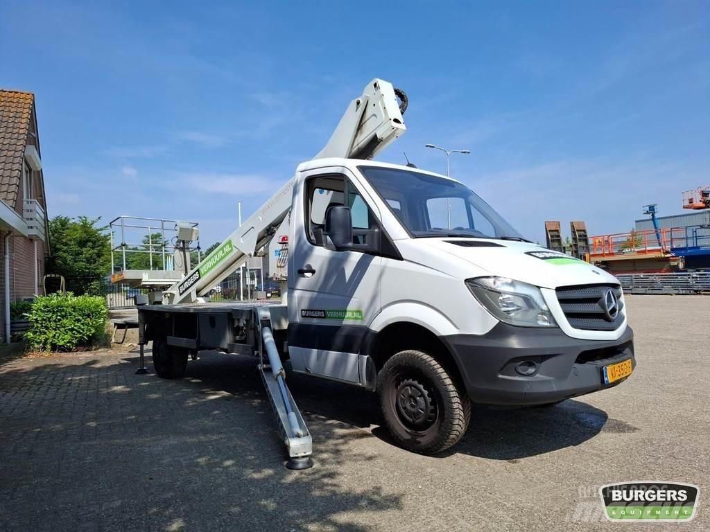 CMC PLA 210 Телескопични повдигачи
