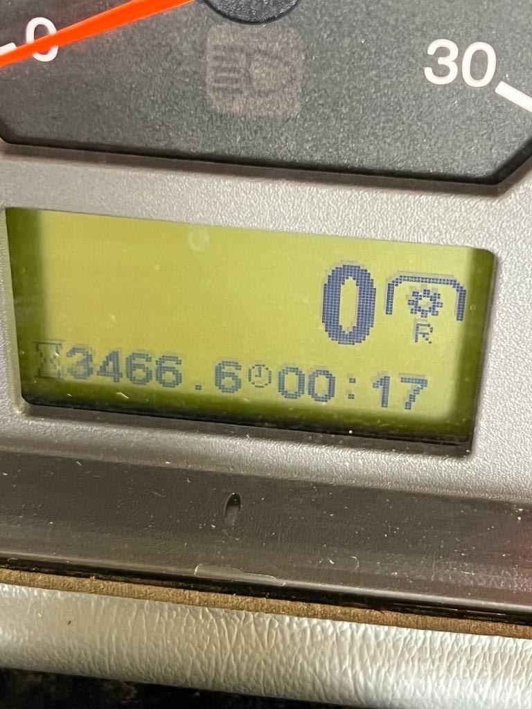 Valtra A 83 Трактори