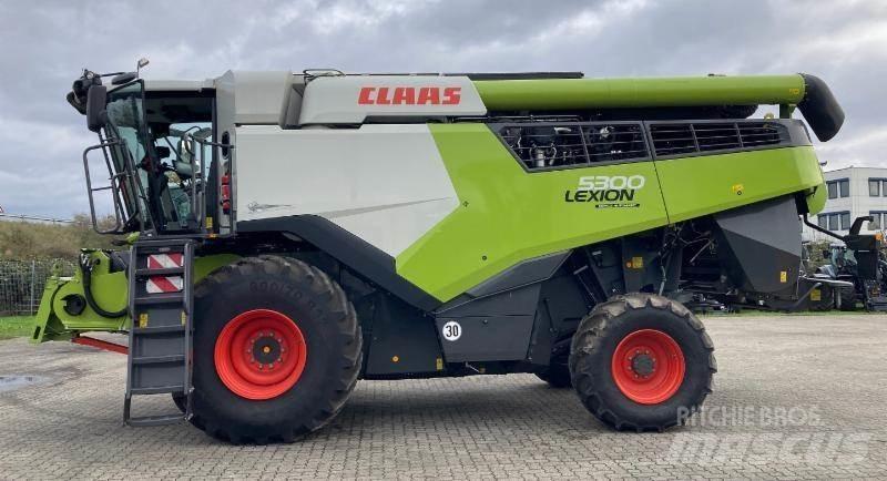 CLAAS LEXION 5300 Комбайни