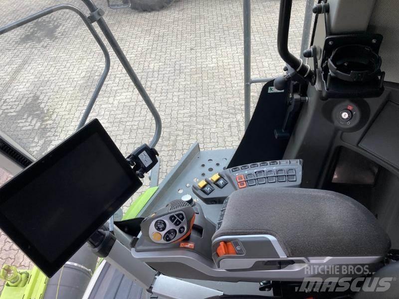 CLAAS LEXION 5300 Комбайни