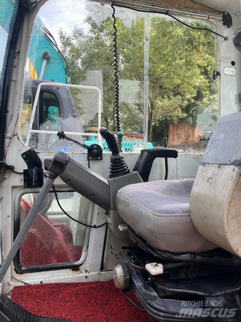 Takeuchi TB175C Верижен екскаватор