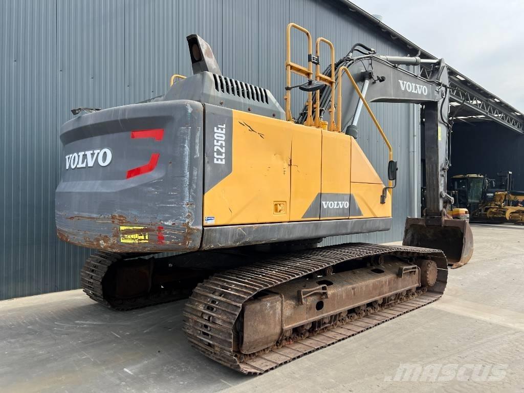 Volvo EC250E L Верижен екскаватор
