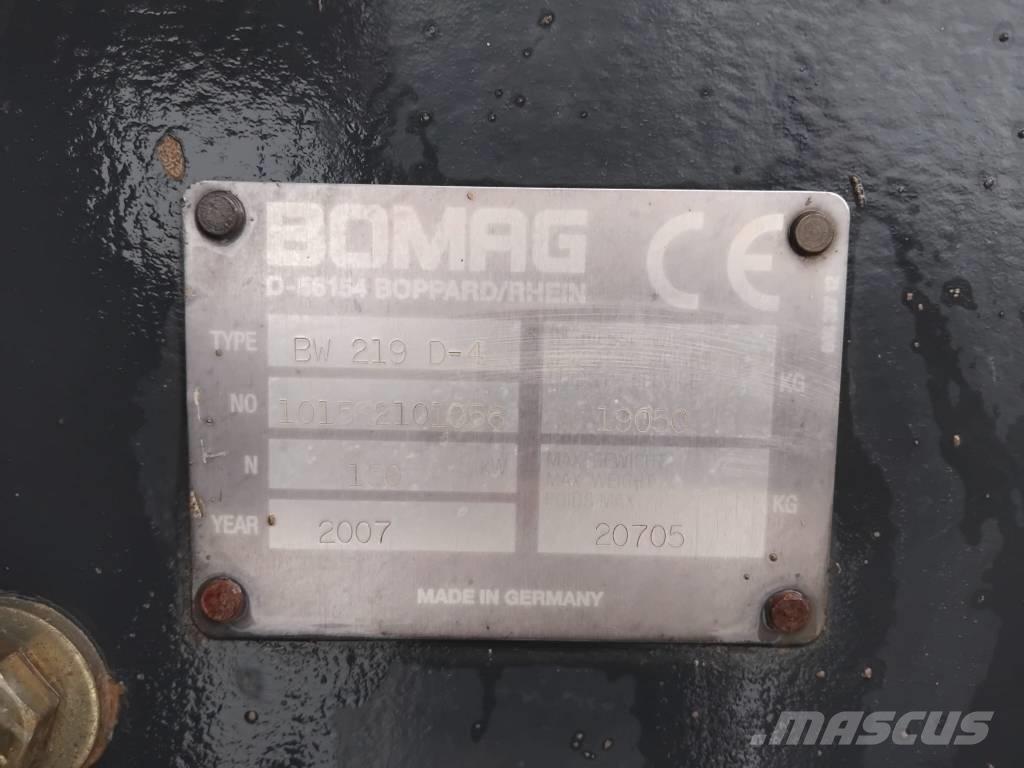 Bomag BW 219 D-4 Еднобарабанни ролки
