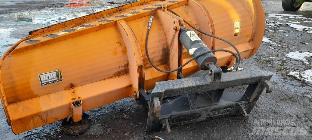 Rote Alueaura AA320 Снегочистачки