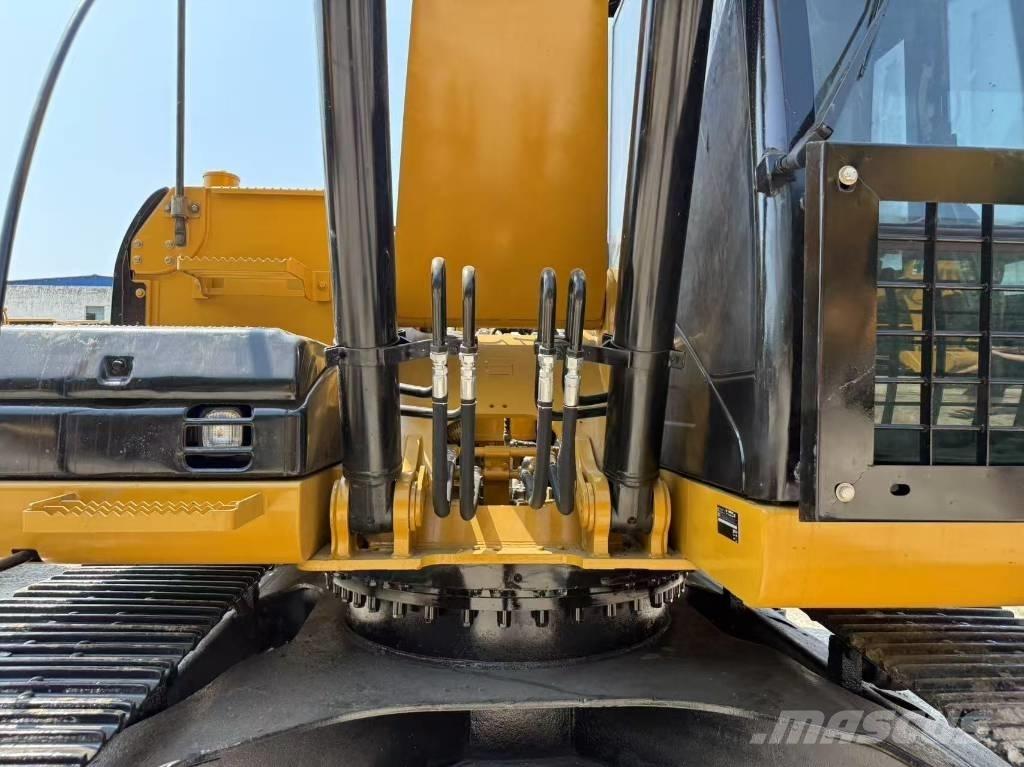 CAT cat320d Верижен екскаватор