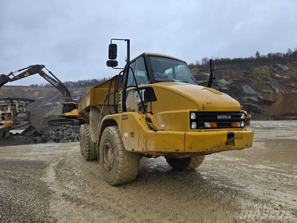 CAT 730 Дъмпери/моторни превозни средства