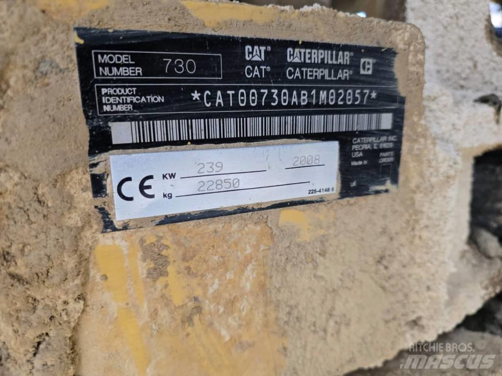 CAT 730 Дъмпери/моторни превозни средства