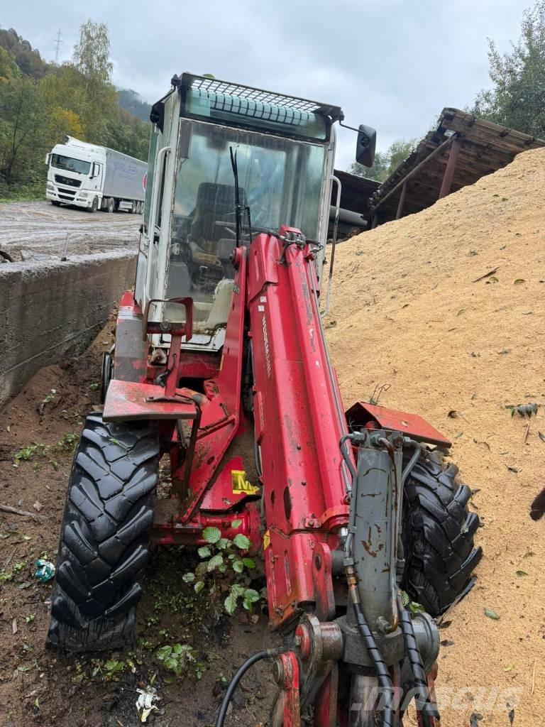 Weidemann 3006 Предаване