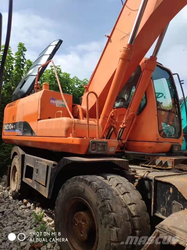 Doosan DH210W-7 Колесни екскаватори