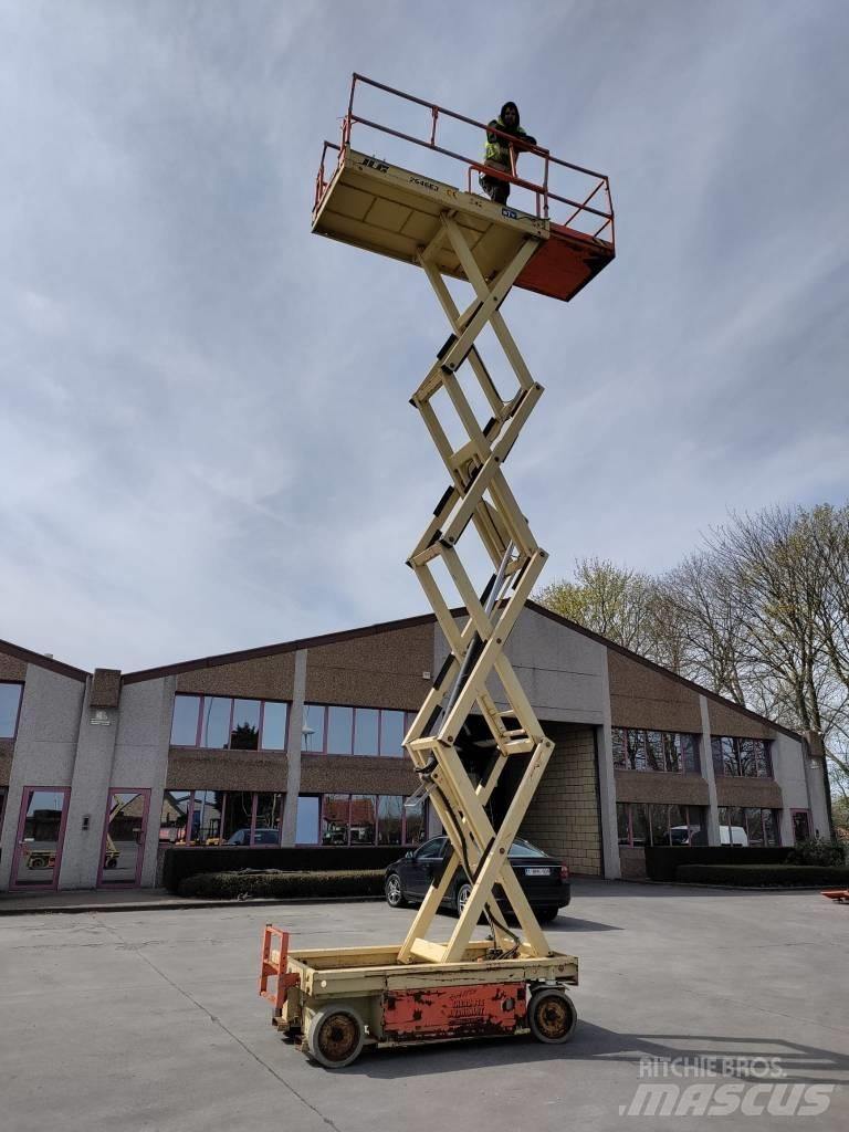 JLG 2646 E 3 Ножични работни платформи