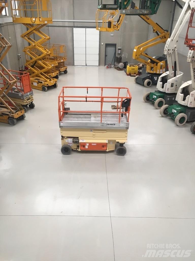 JLG 2646 ES Ножични работни платформи