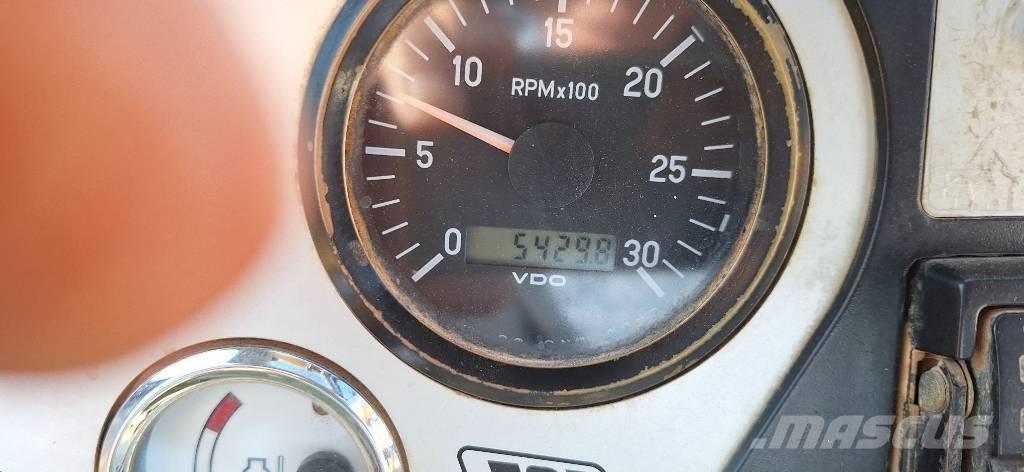 JCB 3 CX Товарач със заден ексватор