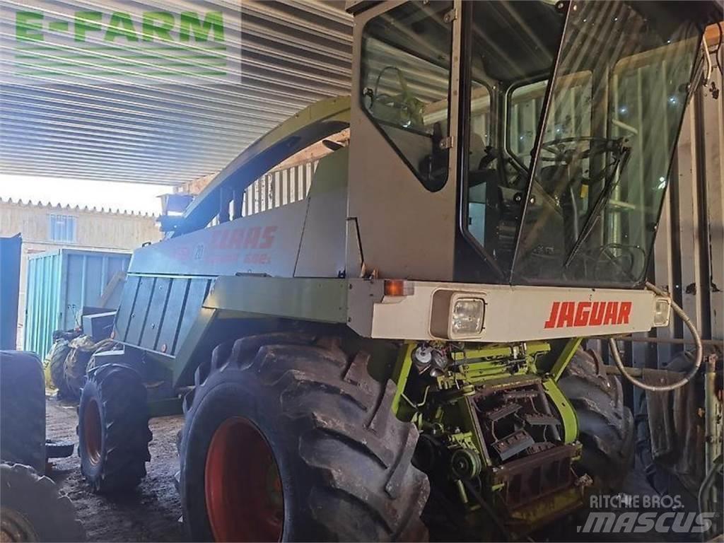 CLAAS jaguar 682s Самоходни фуражири