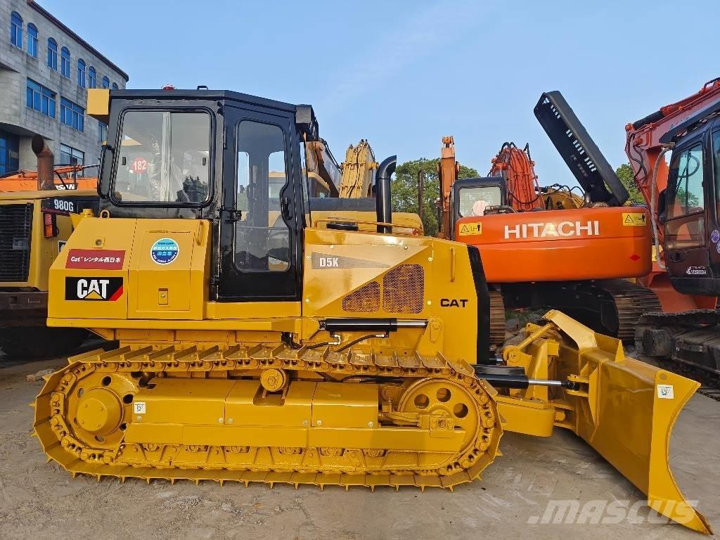 CAT D 5 K Верижни булдозери
