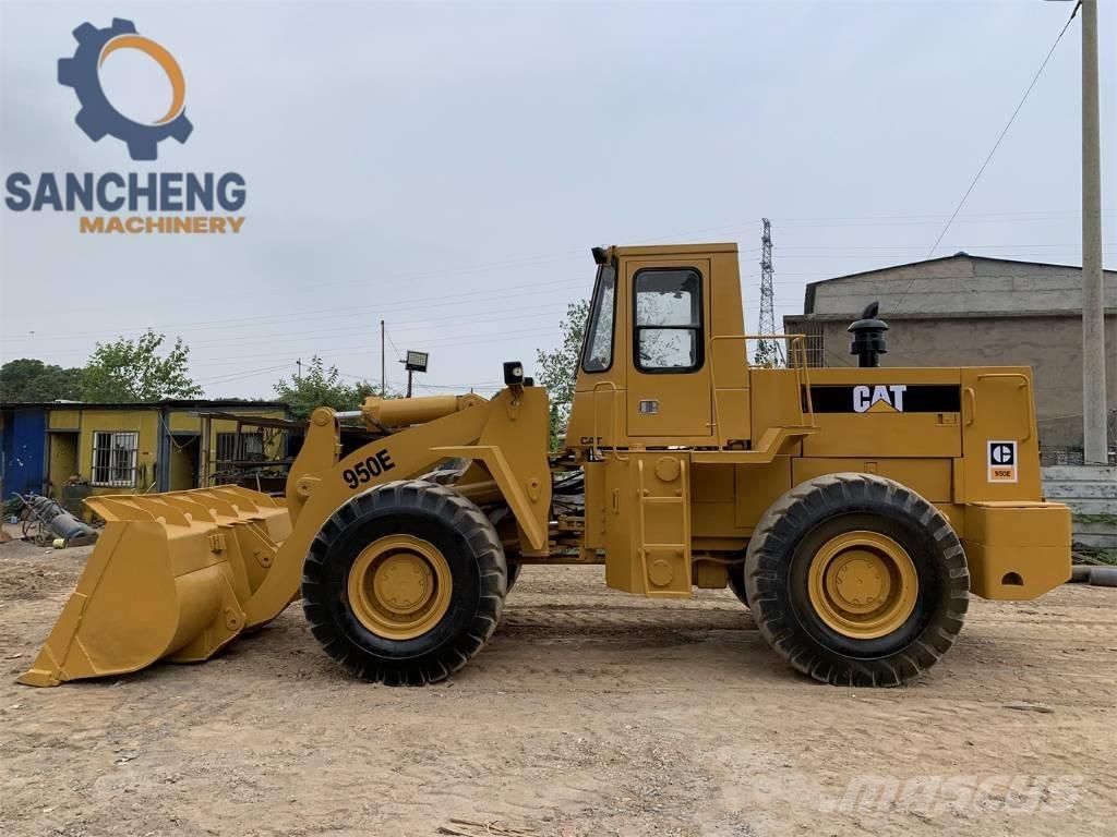 CAT 950E Колесни товарачи