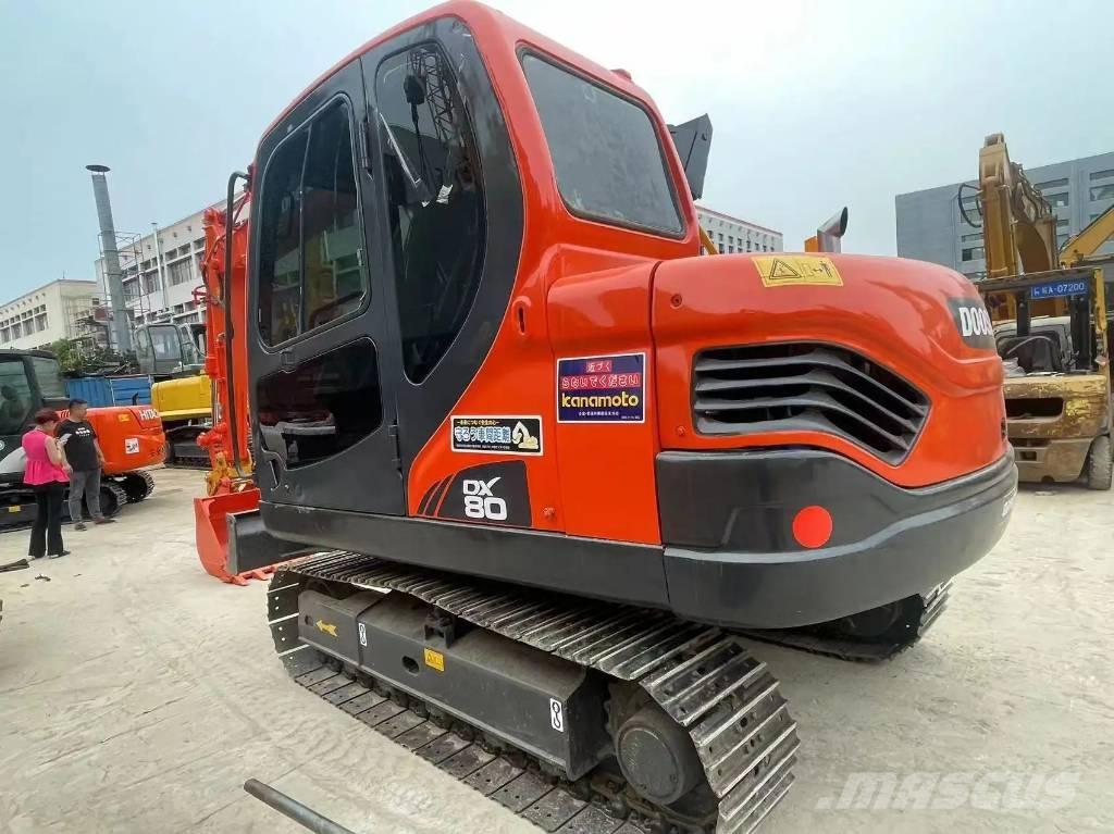 Doosan DX80 Средни екскаватори 7т - 12т
