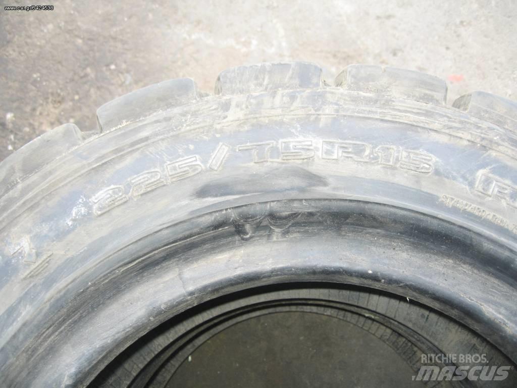  ΛΑΣΤΙΧΑ 28Χ9R15 Гуми и колела