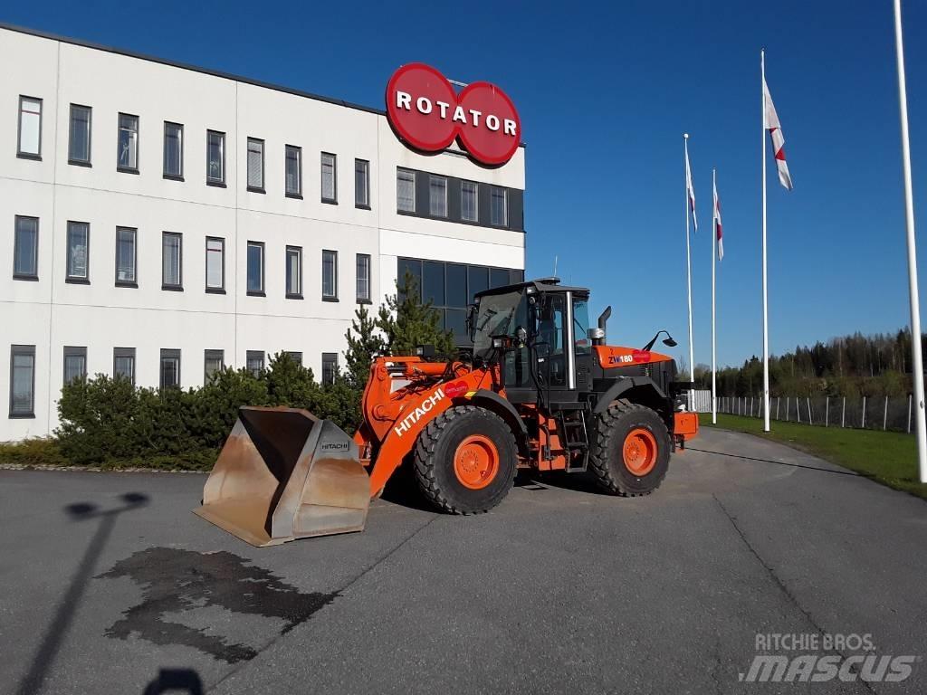 Hitachi ZW180-6 Колесни товарачи