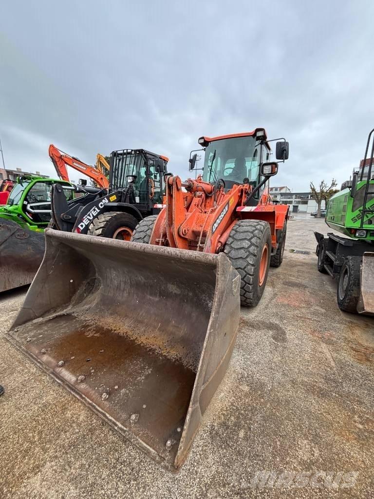 Doosan DL 250 Колесни товарачи