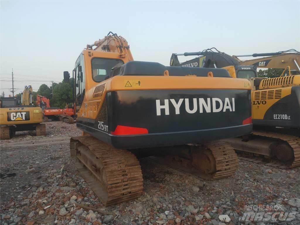 Hyundai R215-9 Верижен екскаватор